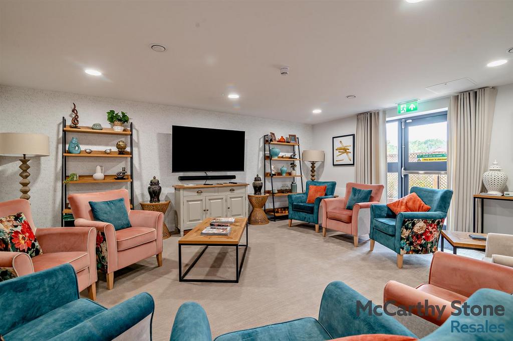 Homeowners Lounge