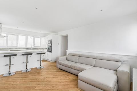 undefined, Caernarvon Close, Mitcham, CR4
