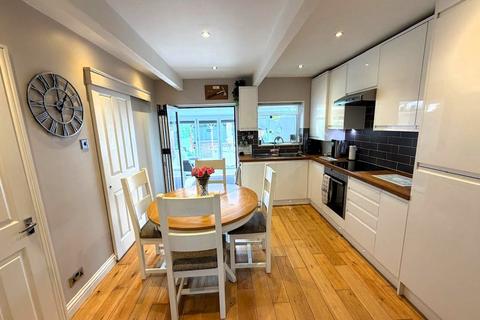 undefined, Hampton Road West, Hanworth, Feltham, TW13