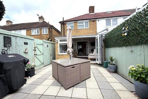 undefined, Hampton Road West, Hanworth, Feltham, TW13