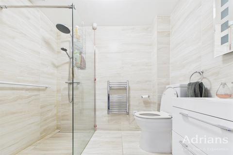1 bedroom retirement property for sale, Balmoral Court, Springfield Road, CM2 6JQ