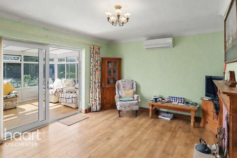 3 bedroom detached bungalow for sale, Queen Anne Road, Colchester