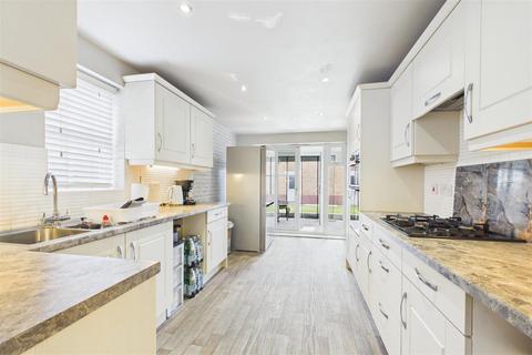3 bedroom semi-detached house for sale, John Gold Avenue, Newark