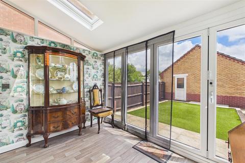 3 bedroom semi-detached house for sale, John Gold Avenue, Newark