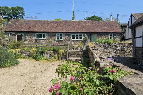 2 bedroom barn conversion for sale, Woolston SY6