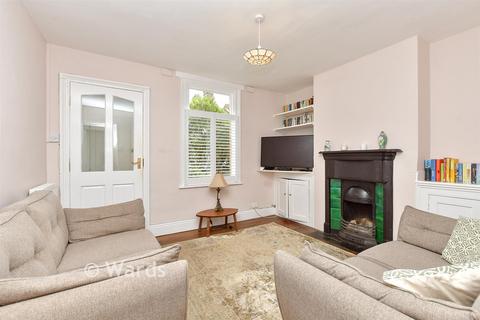 3 bedroom terraced house for sale, St. Mary's Road, Faversham ME13