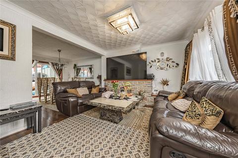 3 bedroom terraced house for sale, Keats Way, Middlesex8 Keats Way, UB7