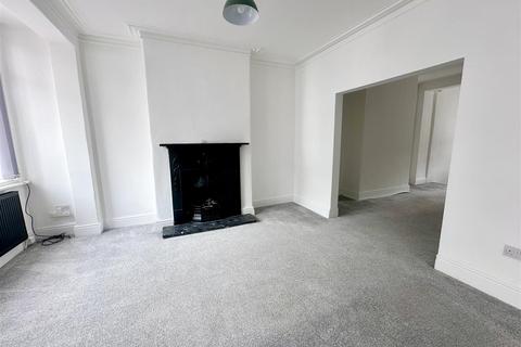 3 bedroom terraced house to rent, Glendore, Salford