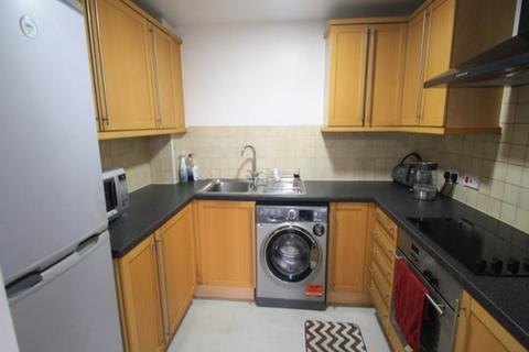 2 bedroom flat to rent, Queensberry Place, Manor Park, London
