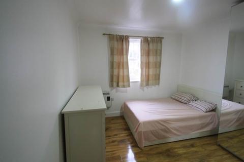2 bedroom flat to rent, Queensberry Place, Manor Park, London