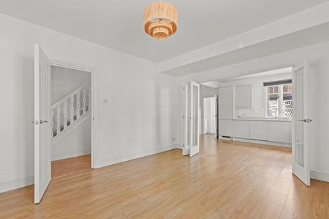 4 bedroom semi-detached house for sale, Church Street, Princes Risborough HP27