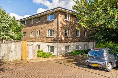 2 bedroom flat for sale, Westborough Mews, Maidstone, ME16