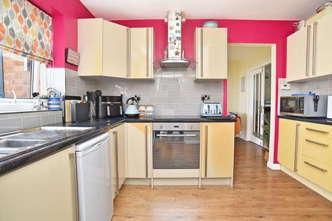 5 bedroom detached house for sale, Otley Road, Harrogate, HG2
