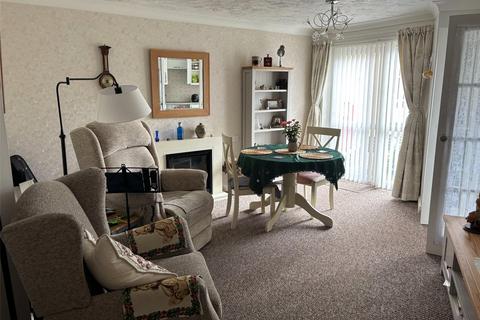 1 bedroom apartment for sale, Trafalgar Court, Penzance TR18
