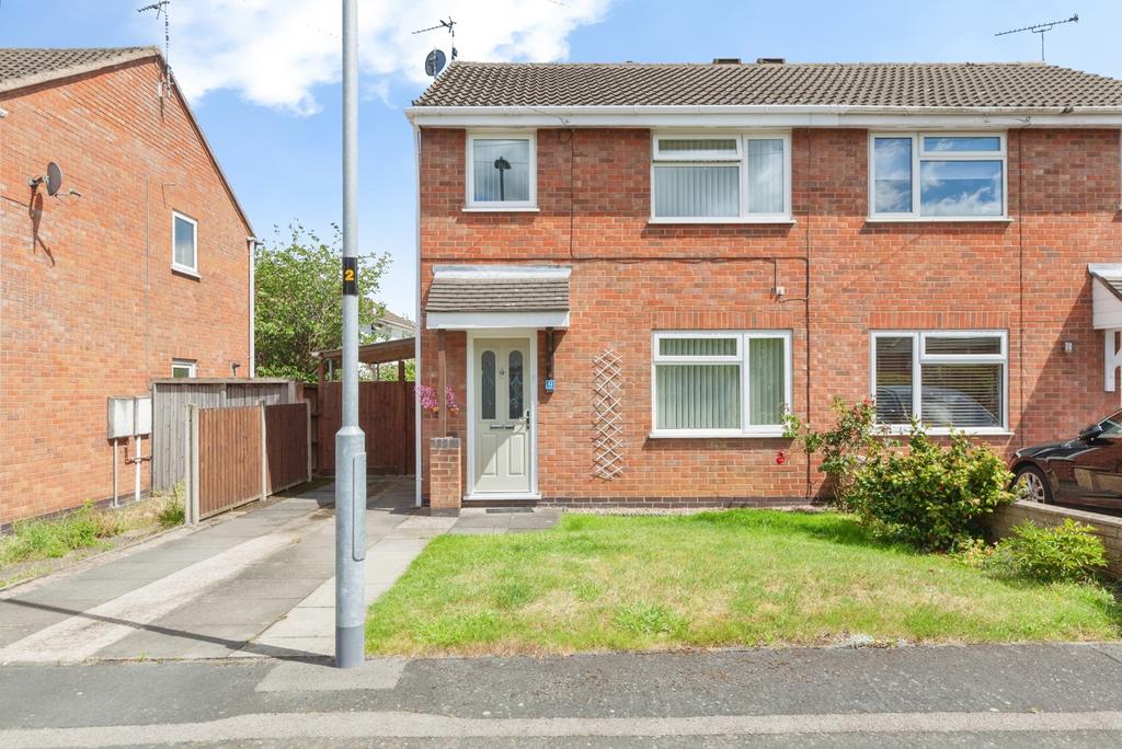 3 bedroom semi-detached house for sale
