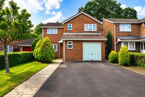 4 bedroom detached house for sale, Lambsfrith Grove, Hempstead, Gillingham