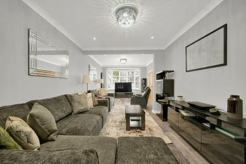 5 bedroom end of terrace house for sale, Clifton Road, Ilford, IG2