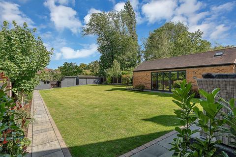 5 bedroom detached house for sale, Outwoods Road, Loughborough LE11