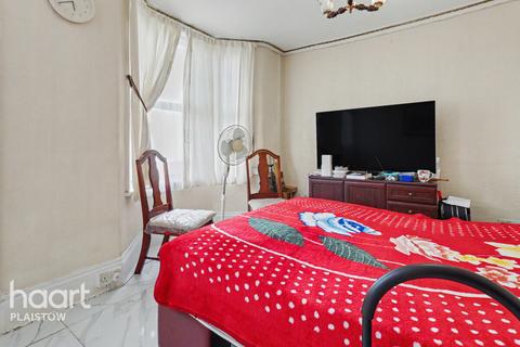 2 bedroom terraced house for sale, Western Road, London