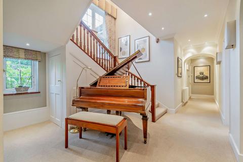 6 bedroom detached house for sale, Greenhill Road, Farnham, Surrey
