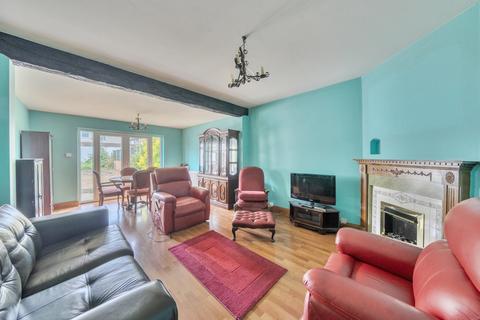 3 bedroom bungalow for sale, Willow Gardens, Ruislip