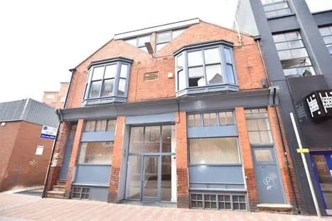 Studio to rent
