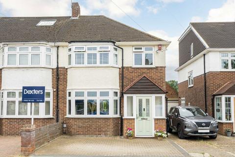 Avon Road, Sunbury-On-Thames TW16