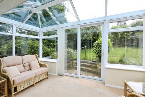 3 bedroom detached bungalow for sale, Stoneleigh Close, East Grinstead