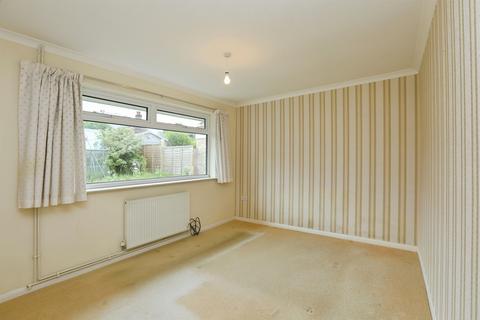 3 bedroom detached bungalow for sale, Stoneleigh Close, East Grinstead