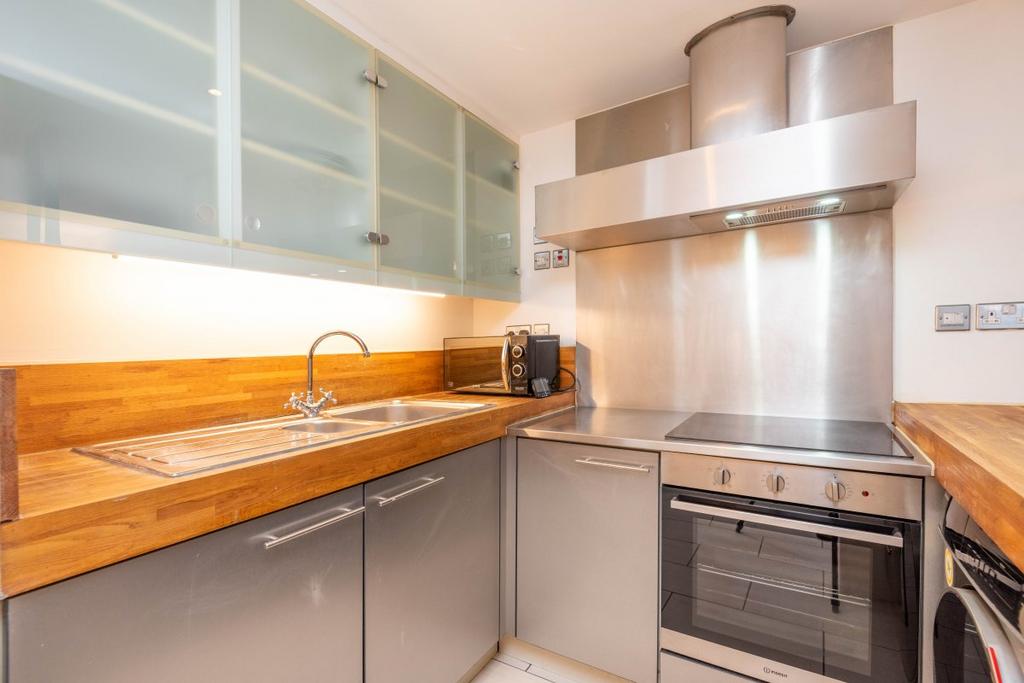 Apartment in Kings Cross - View 5