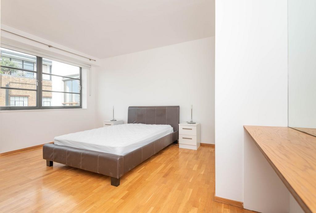 Apartment in Kings Cross - More