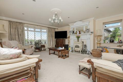 5 bedroom detached house for sale, Woodchurch Road, Birchington, Kent, CT7