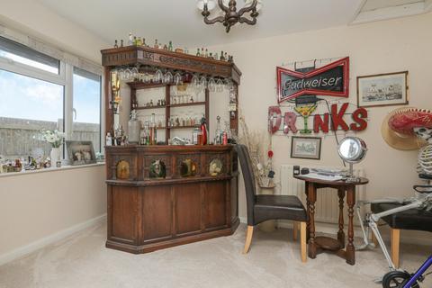 5 bedroom detached house for sale, Woodchurch Road, Birchington, Kent, CT7