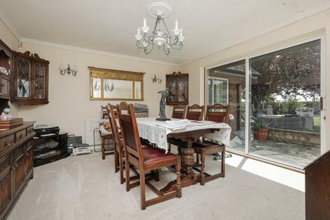 5 bedroom detached house for sale, Woodchurch Road, Birchington, Kent, CT7