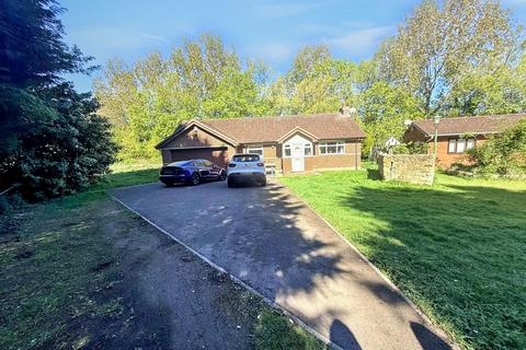 2 bedroom detached bungalow for sale, College Lane, Benton, Newcastle upon Tyne, Tyne and Wear, NE12 8AB