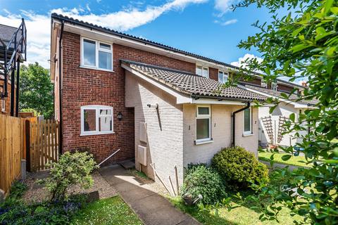 OWEN PLACE, LEATHERHEAD, KT22