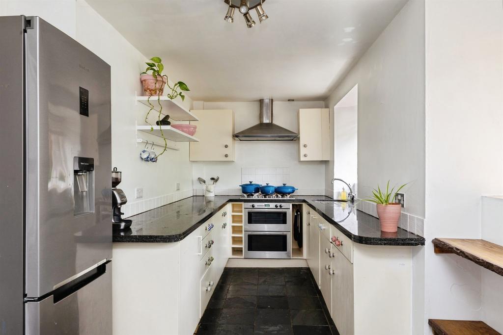 Apartment in Bristol, Clifton - View 4
