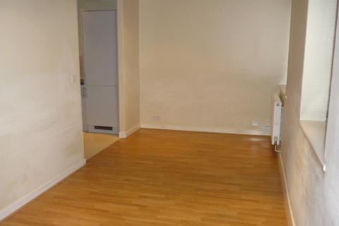 1 bedroom flat to rent, Cambridge Road, Barking IG11
