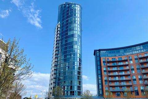2 bedroom apartment to rent, Number One Building, Portsmouth PO1