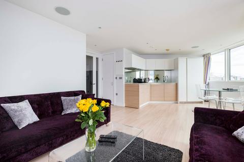 2 bedroom apartment to rent, Number One Building, Portsmouth PO1