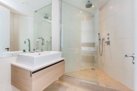 2 bedroom apartment to rent, Number One Building, Portsmouth PO1
