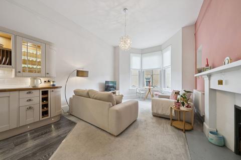 2 bedroom flat for sale, 1 Battlefield Crescent, Flat 1/2, Battlefield, Glasgow, G42 9JS