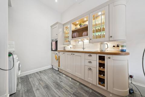 2 bedroom flat for sale, 1 Battlefield Crescent, Flat 1/2, Battlefield, Glasgow, G42 9JS