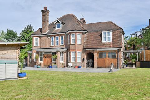 6 bedroom detached house for sale, Chartwell Place, Harrow on the Hill, Harrow, HA2