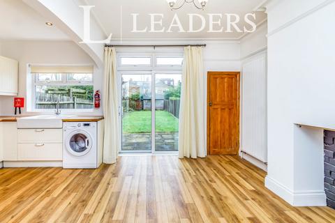 4 bedroom house to rent, Wydehurst Road, Croydon, CR0