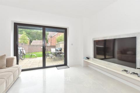 3 bedroom semi-detached house for sale, Somerley Drive, Crawley RH10