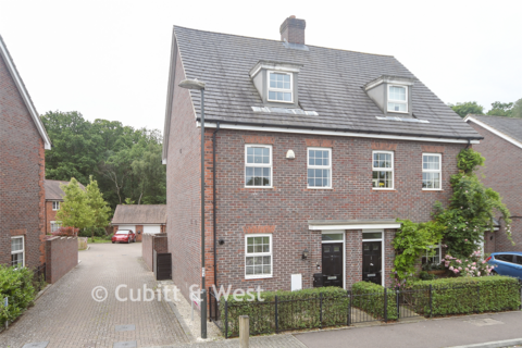 3 bedroom semi-detached house for sale, Somerley Drive, Crawley RH10