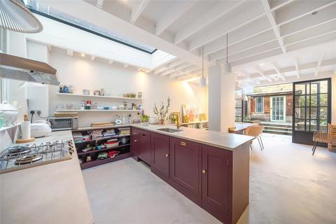 3 bedroom terraced house to rent, Ferndale Road, London, SW9