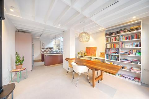 3 bedroom terraced house to rent, Ferndale Road, London, SW9