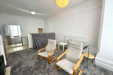 Studio to rent, Duffield Road, DERBY, DE22